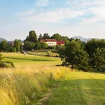 Otel Escape Garni 3*