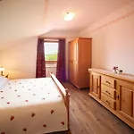 Escape Garni