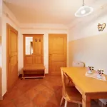 Escape Garni Otel 3*