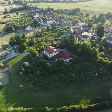 Escape Garni Hotel Postojna