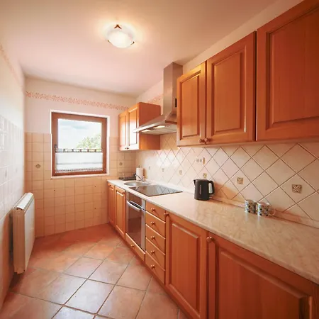 Escape Garni 3*