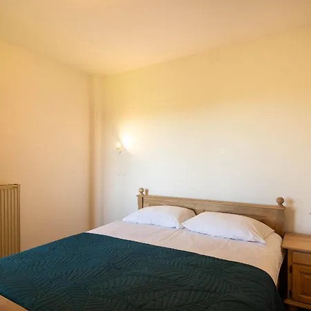 Hotel Escape Garni 3*