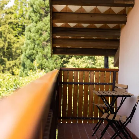 Escape Garni Hotel